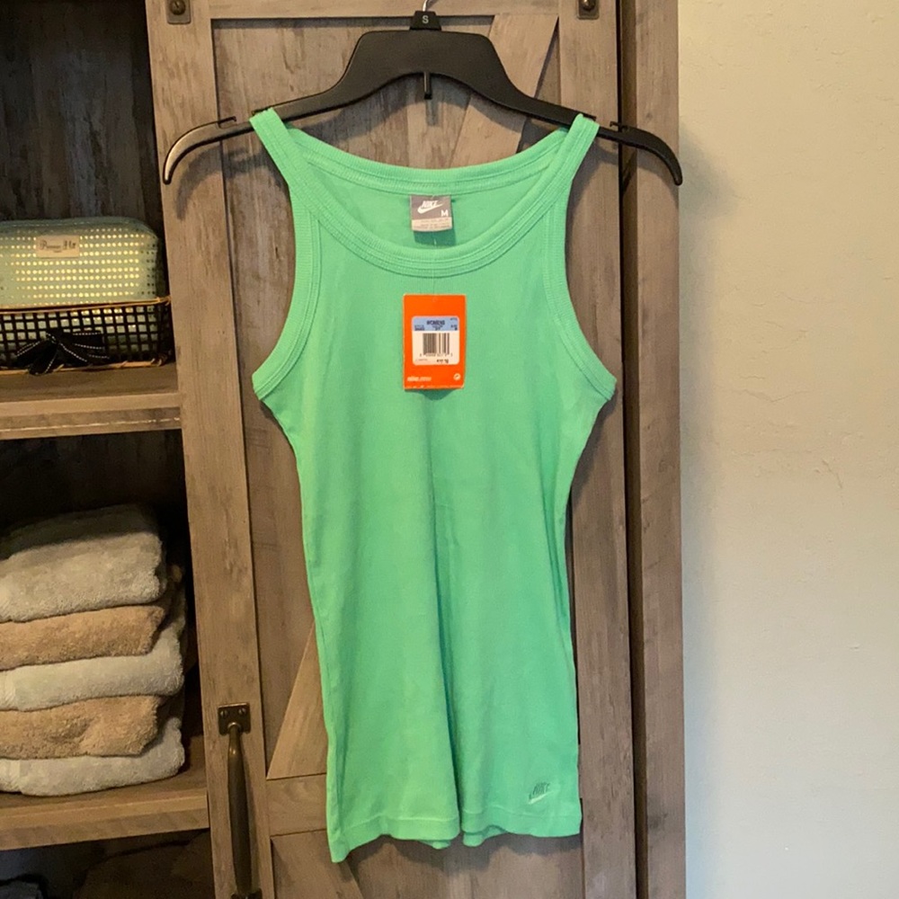 Green NIKE tank size M